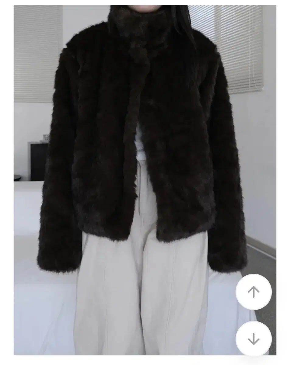 ブラウン ハイネック ファー ジャケット キルティング裏地 ファー抜けなし