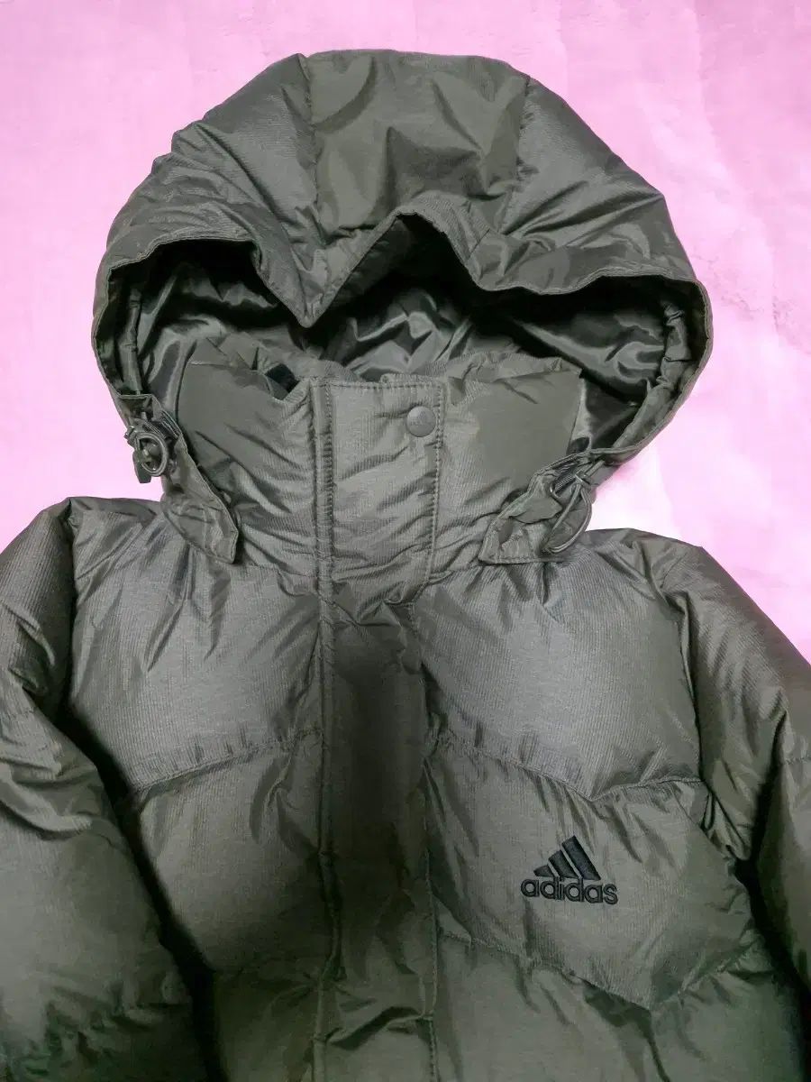 アディダス ダウンジャケット
