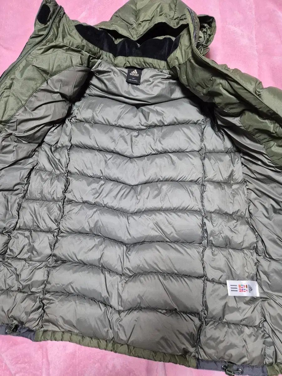 ダウンジャケット