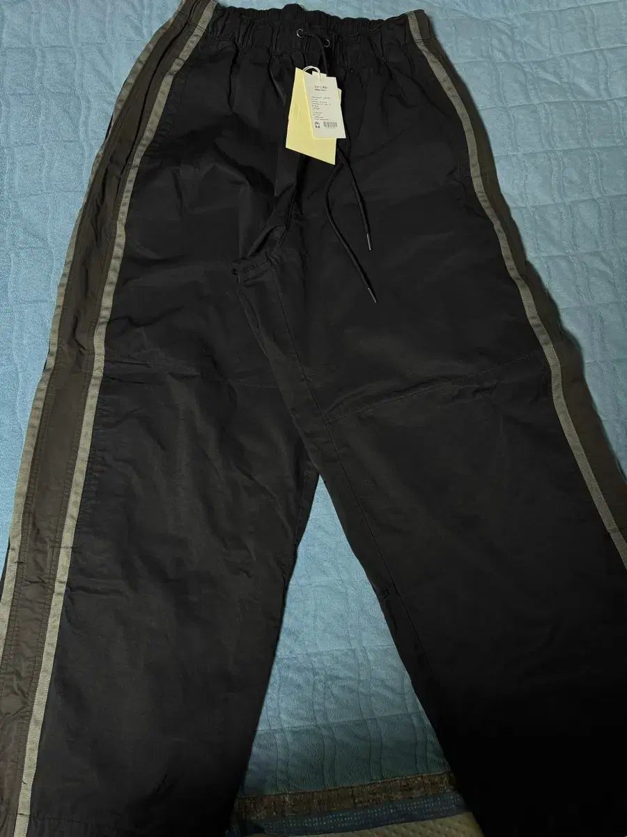 4 POLYTERU 正規 ナイロン トラックパンツ ブラック