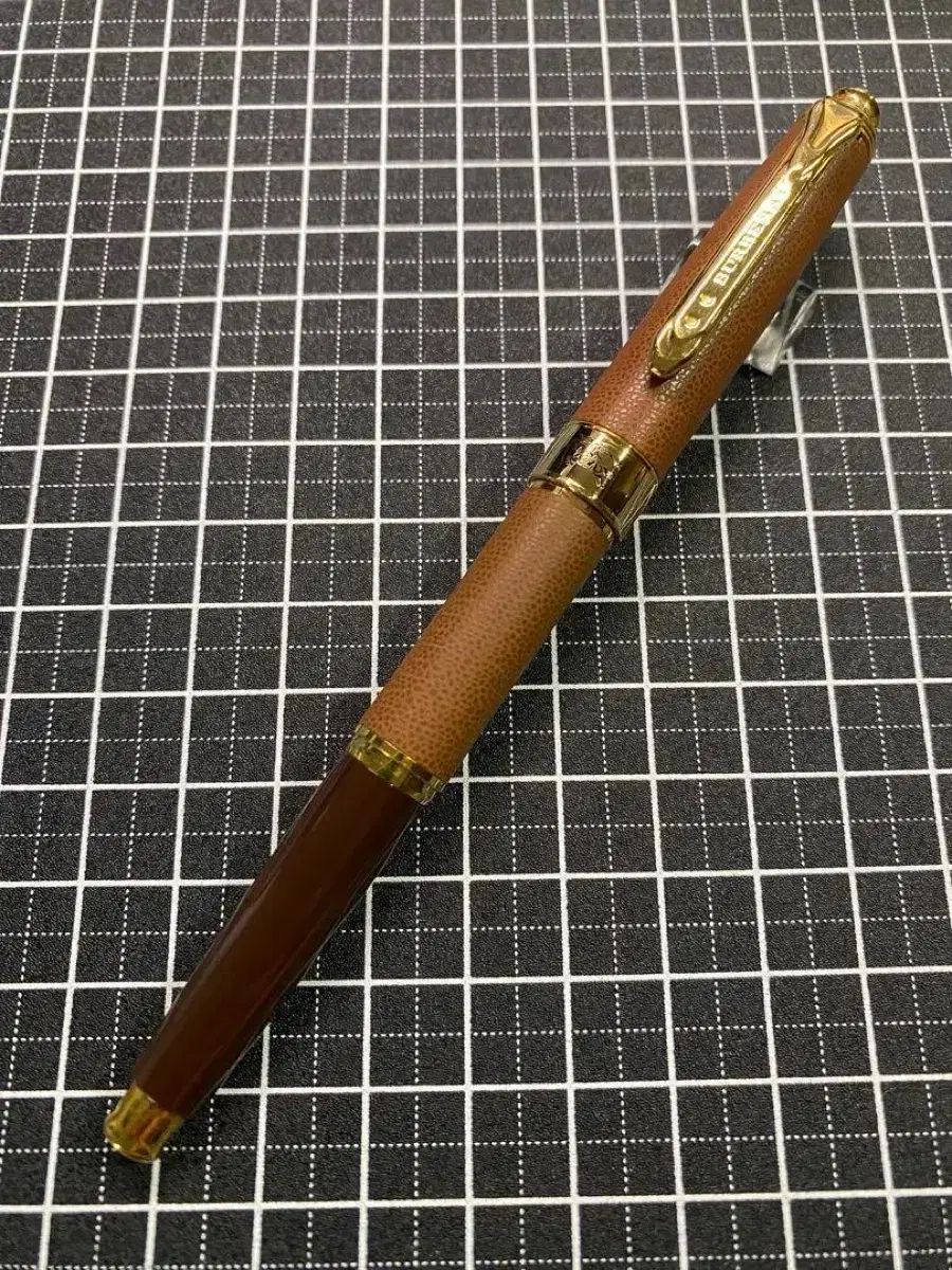 バーバリー ケリー シャープペンシル