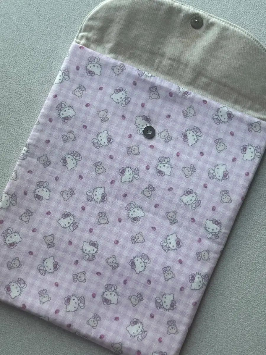ハローキティ ファブリック ノートパソコン カバー