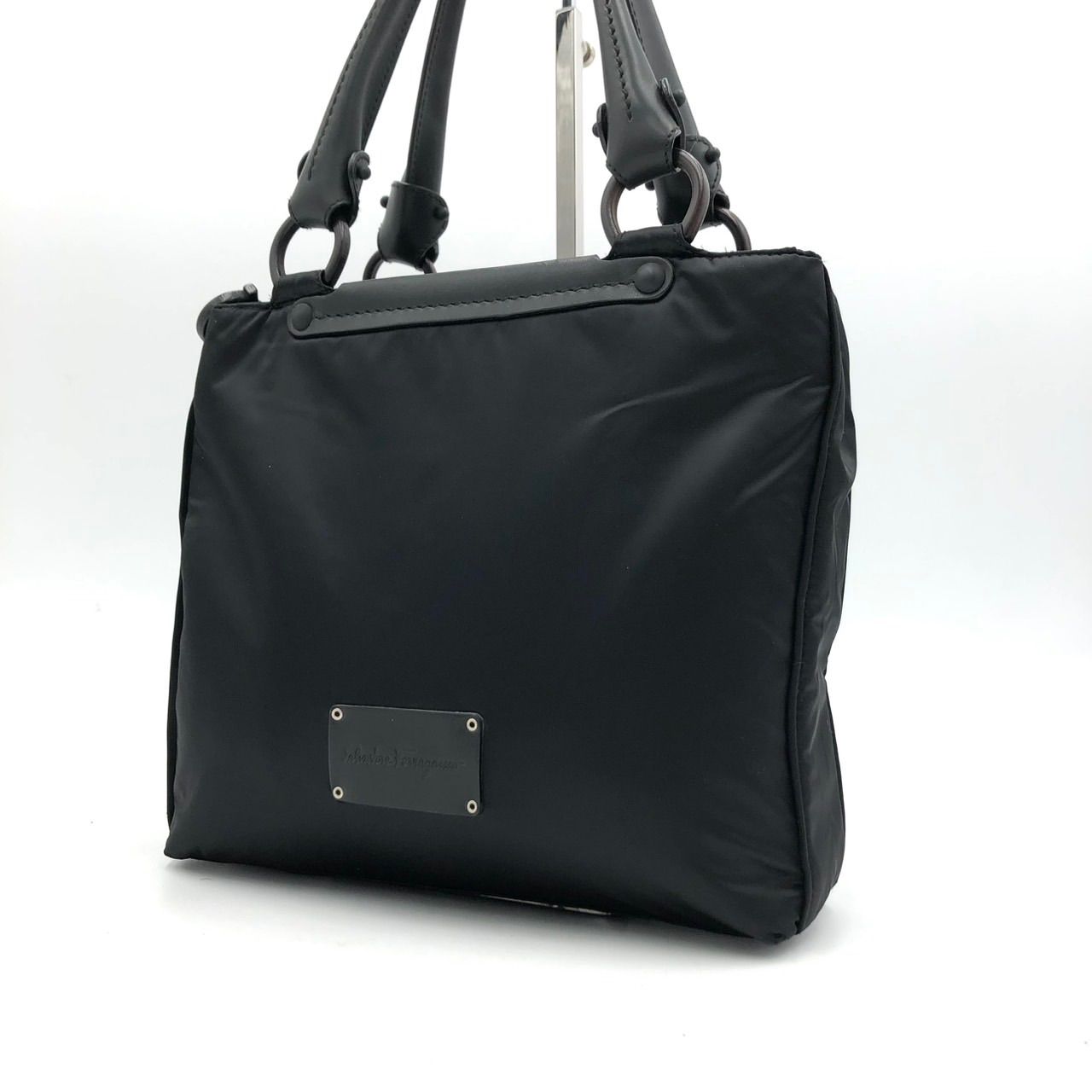 サルヴァトーレフェラガモ ハンドバッグ 黒 ナイロン レザー トートバッグ ブラック 軽量