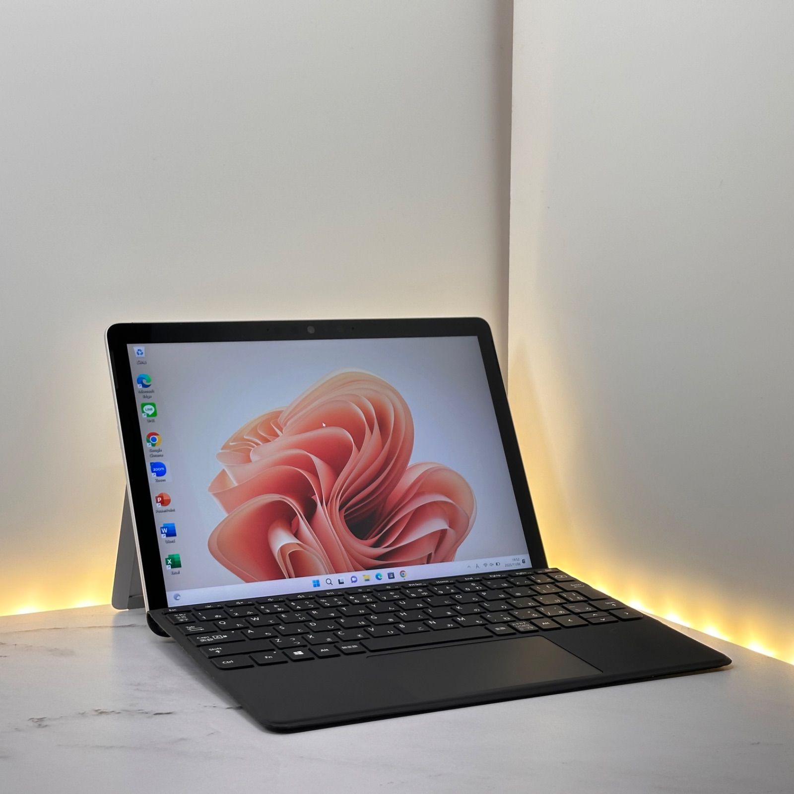 SIMフリー】Surface Go2 LTE m3-8100Y/8/128 - メルカリ