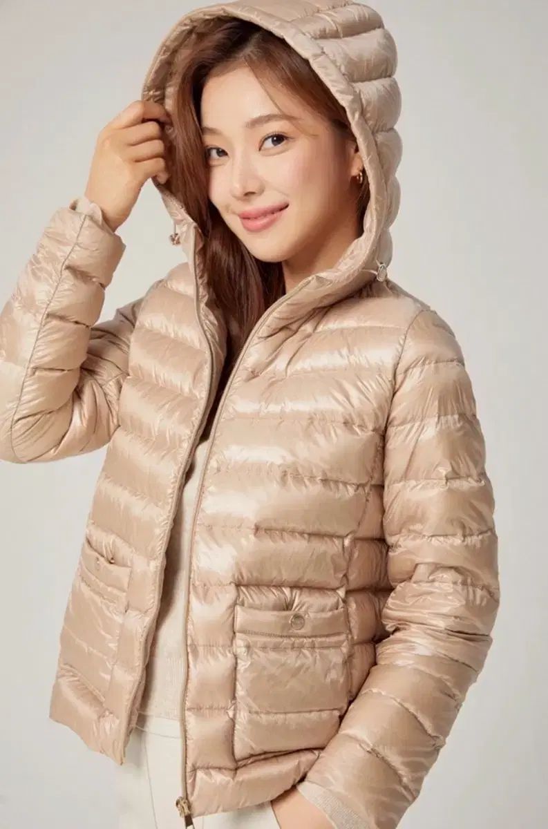 CLOVIS フード 軽量 ダウンジャケット