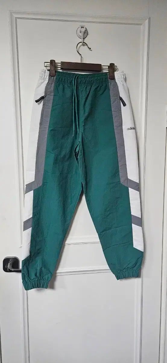 セットアップ) adidas RYV WIND オファー Lトップス アノラック EQT