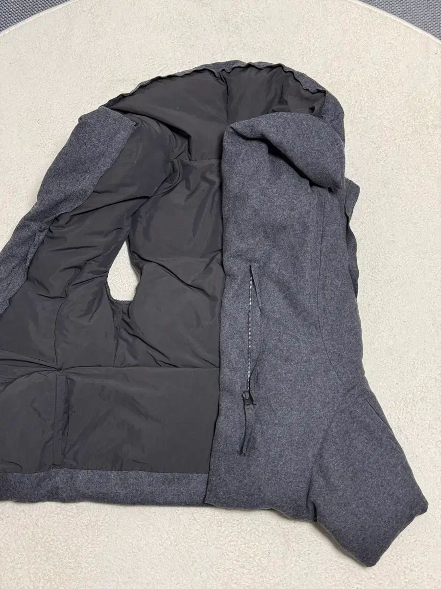 LANVIN ランバン チャコール グレー ダウン ベスト アウター 88