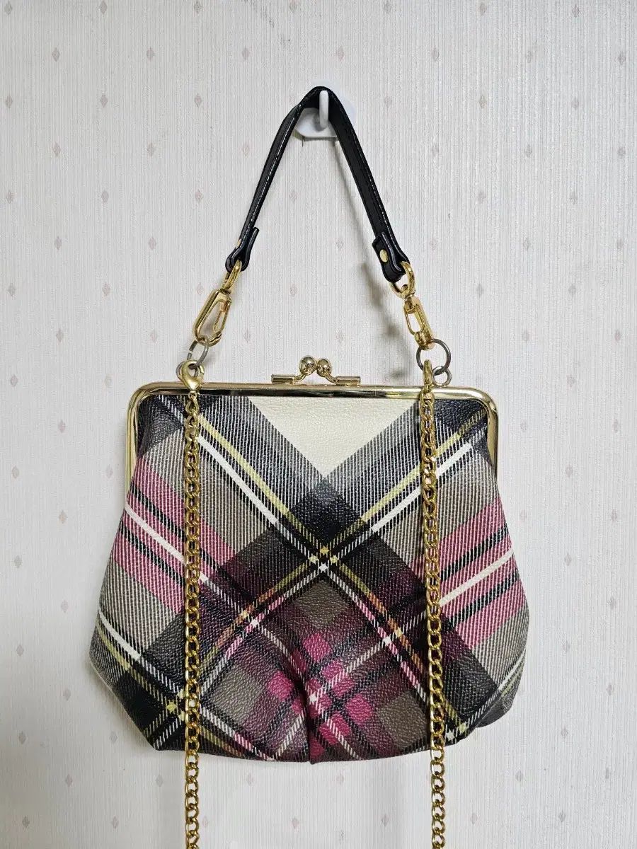 ヴィヴィアン ウエストウッド タータンチェック巾着クロスバッグ
