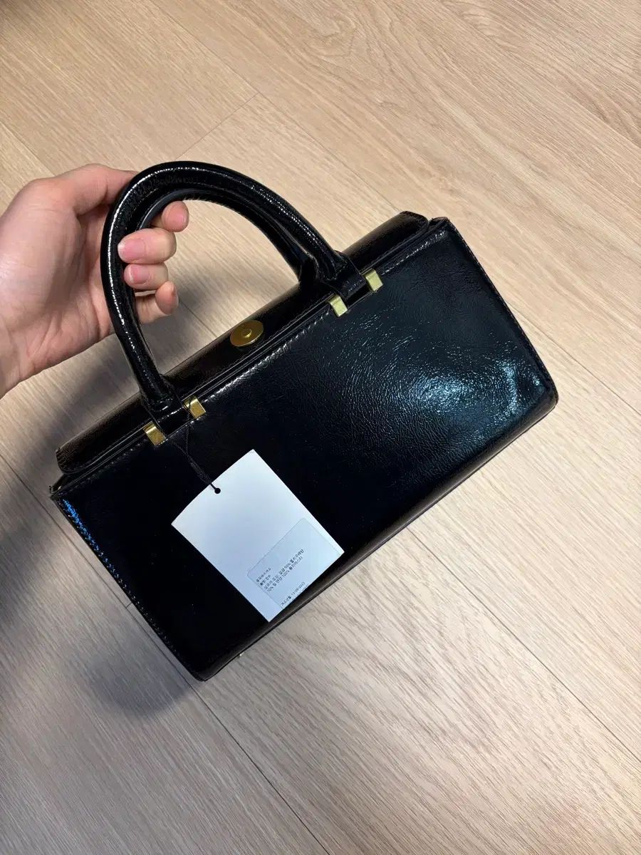  ZARA ブラック エナメル チェーン ショルダーバッグ メッセンジャーバッグ ショルダーバッグ