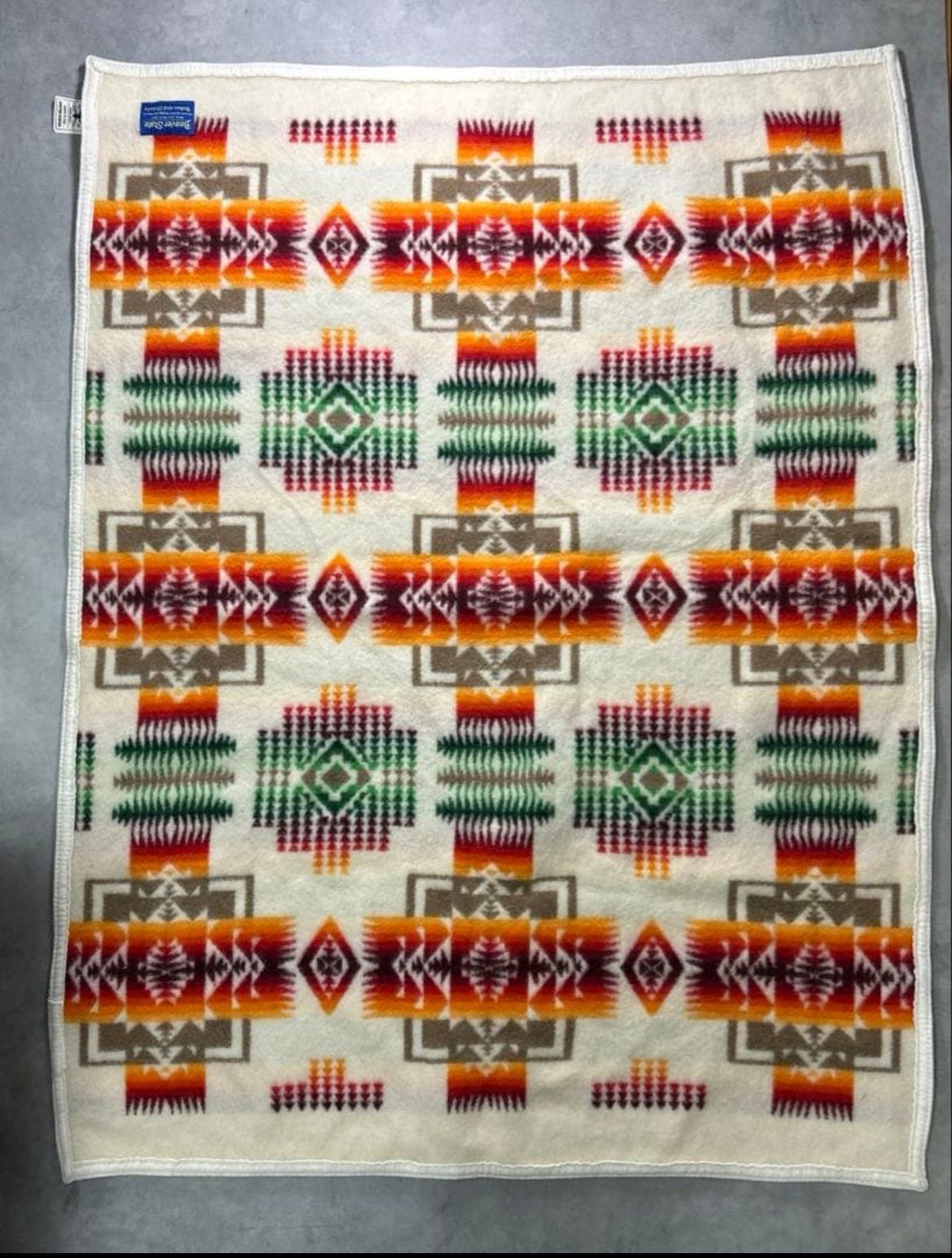 PENDLETON ペンドルトン ウールブランケット Beaver State - メルカリ