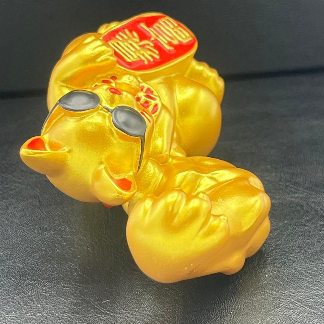 KM073-b 招き猫 金色 ネコ マッチョ 筋肉 置物 オブジェ 商売繁盛