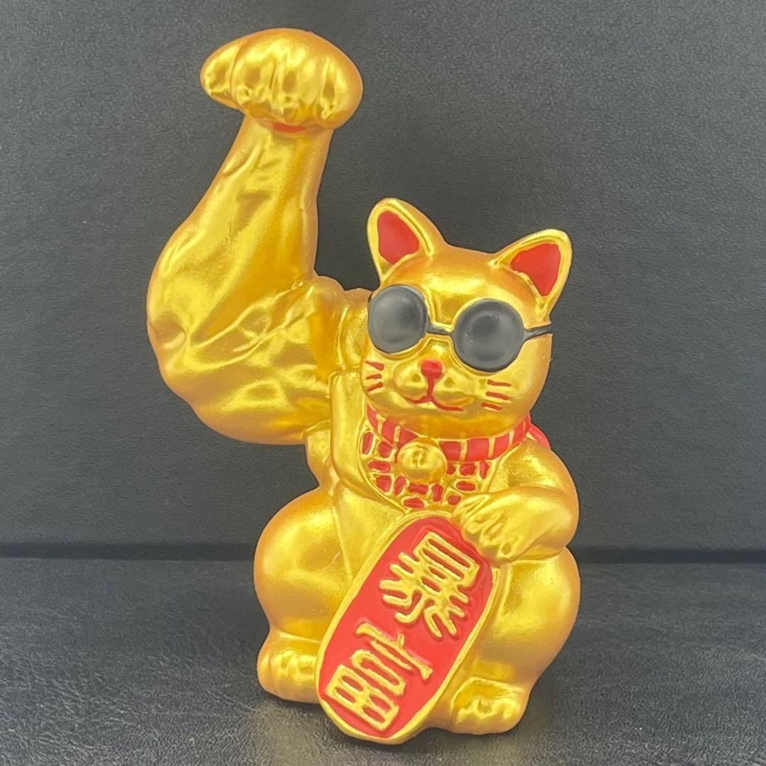 KM073-b 招き猫 金色 ネコ マッチョ 筋肉 置物 オブジェ 商売繁盛