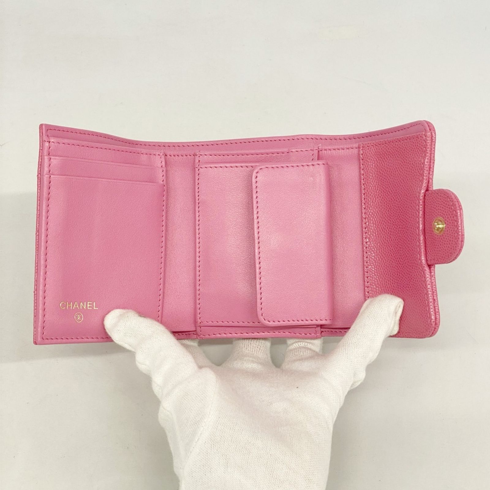 シャネル(Chanel) シャネル 三つ折り財布 マトラッセ キャビアスキン