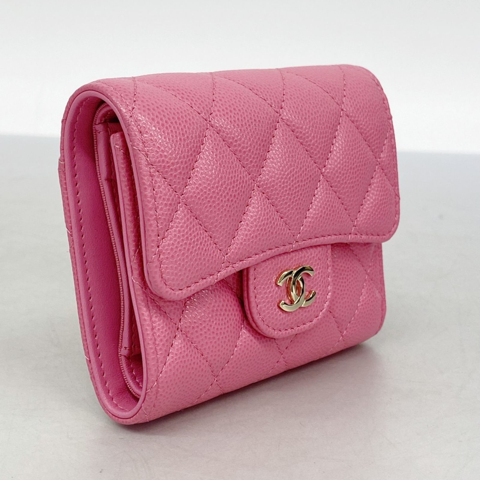 シャネル(Chanel) シャネル 三つ折り財布 マトラッセ キャビアスキン