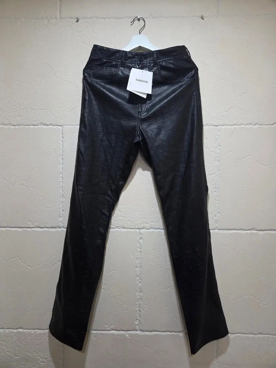 KANGHYUK カンヒョク タイヤ エンボス スラックス パンツ Sサイズ