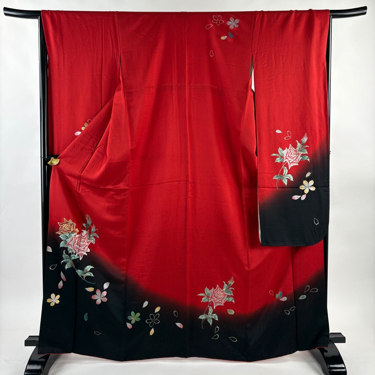 振袖 身丈164 5 cm 裄丈66 M 袷 薔薇 桜 銀通し 金銀彩 赤 正絹 秀品
