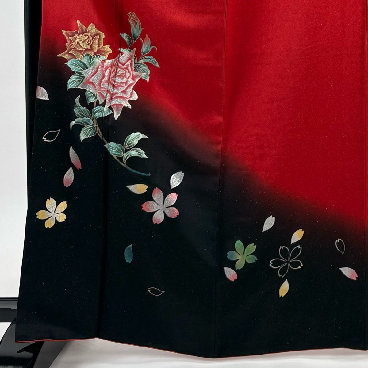 振袖 身丈164.5 cm 裄丈66 M 袷 薔薇 桜 銀通し 金銀彩 赤 正絹 秀品