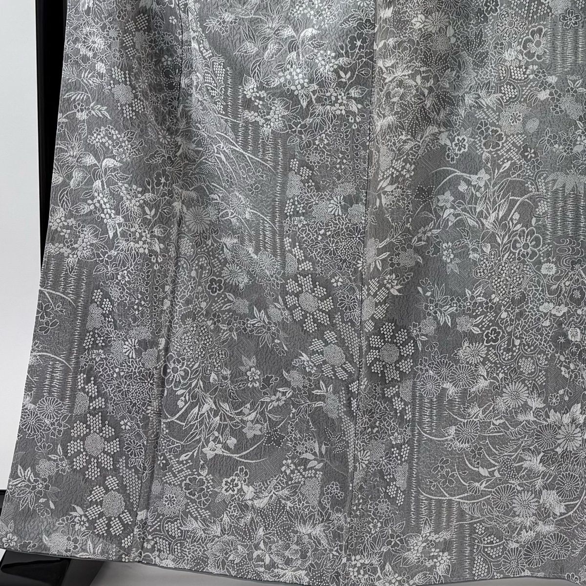 小紋 身丈165 cm 裄丈69 L 袷 草花 紋意匠 灰色 正絹