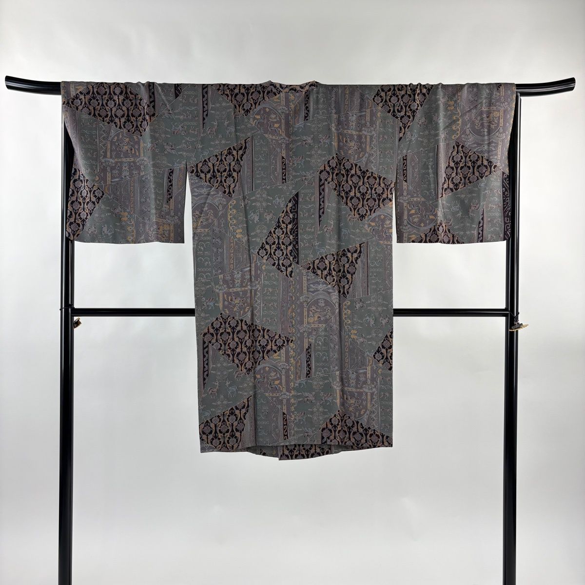 道行 身丈104 cm 裄丈68 L 和装コート 角衿 狩猟文 草花 灰緑 正絹