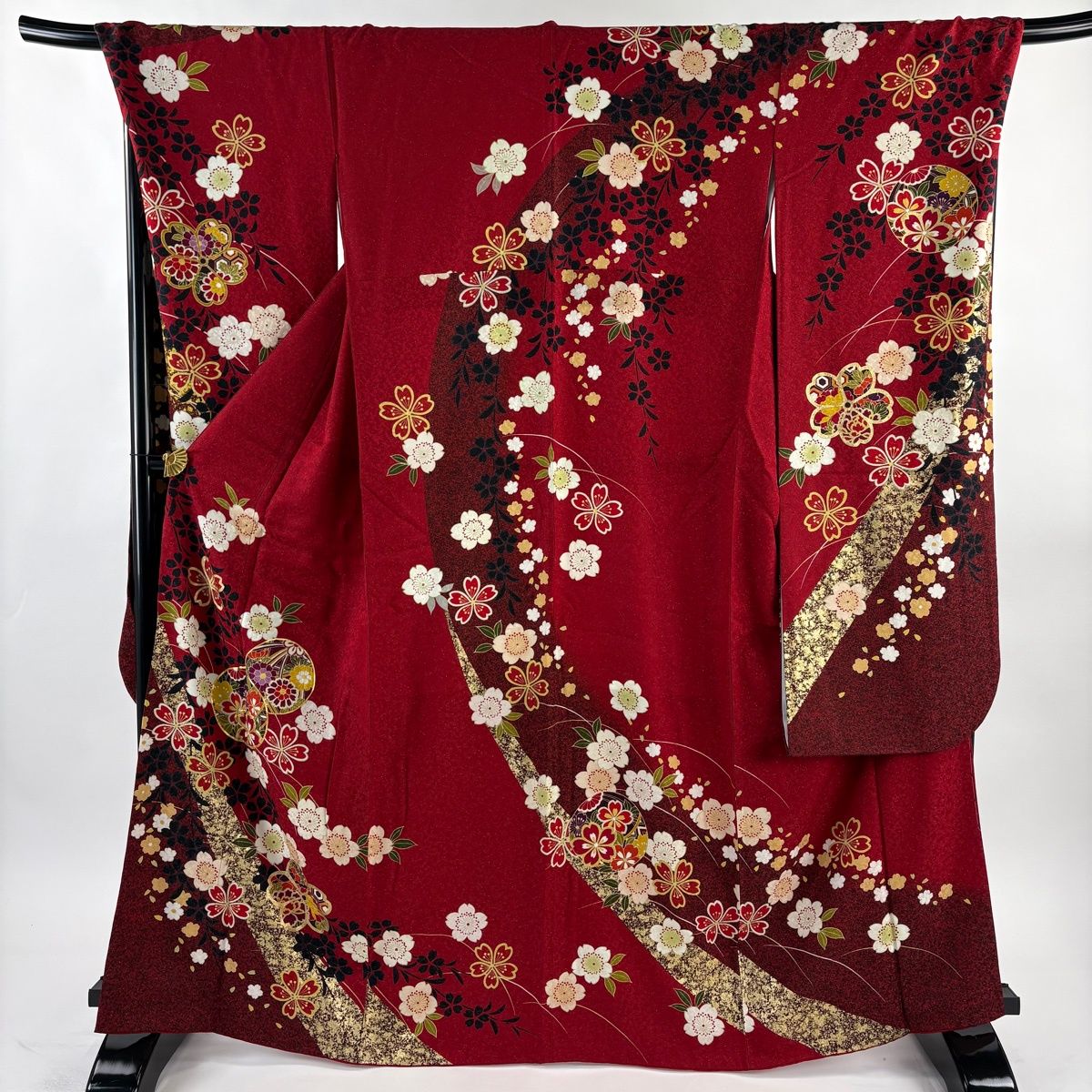 振袖 身丈166 cm 裄丈61 S 袷 桜 鞠 銀通し 金糸 赤 正絹