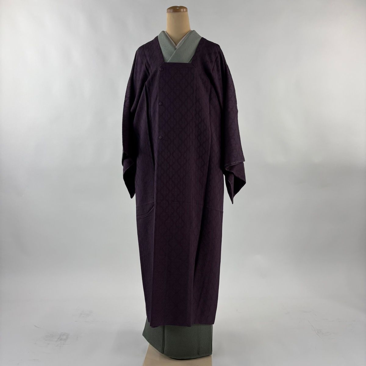 道行 身丈128.5 cm 裄丈68.5 L 和装コート 角衿 地紋 幾何学 紫 正絹