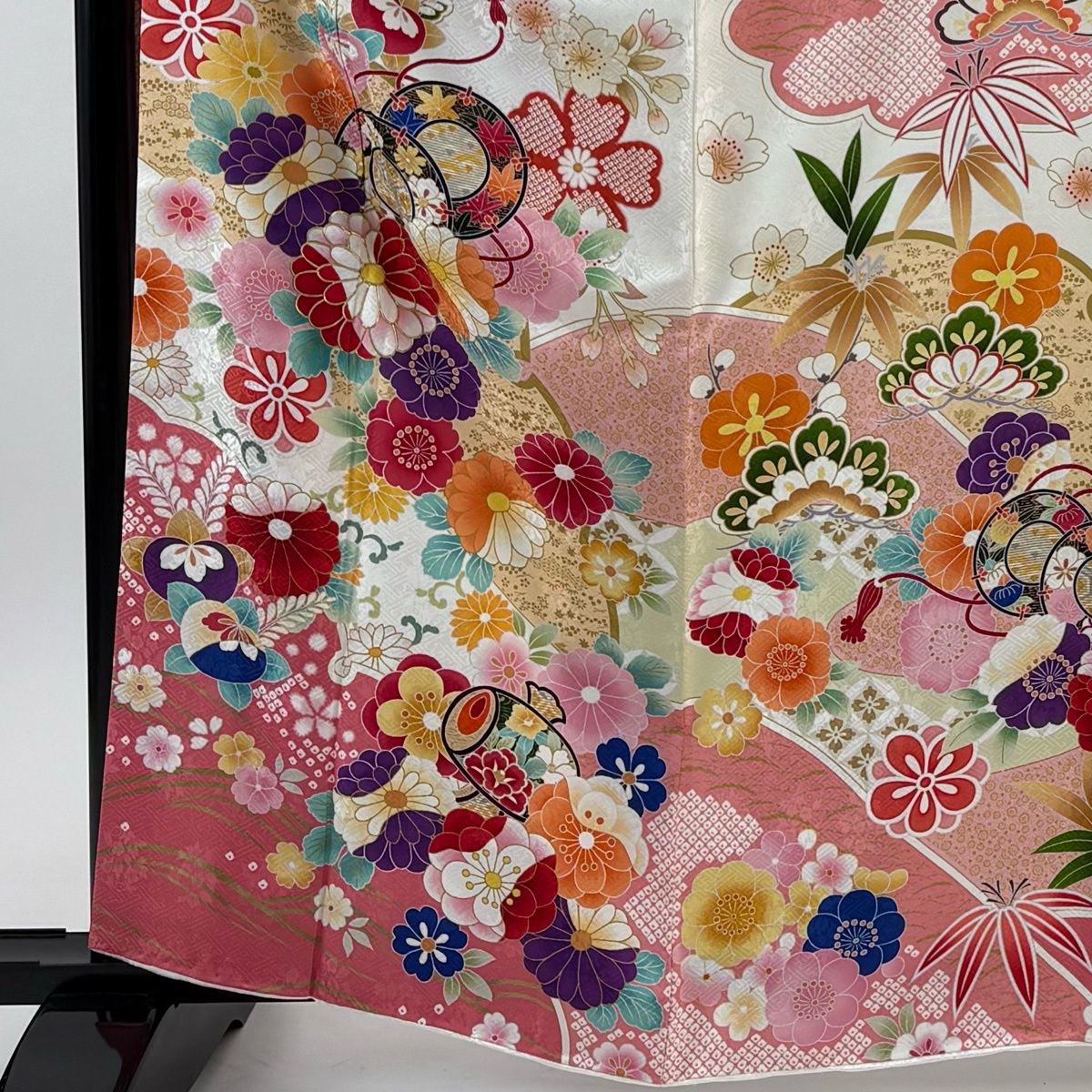 振袖 身丈163 cm 裄丈67 M 袷 鈴乃屋 鼓 菊 金彩 白 正絹