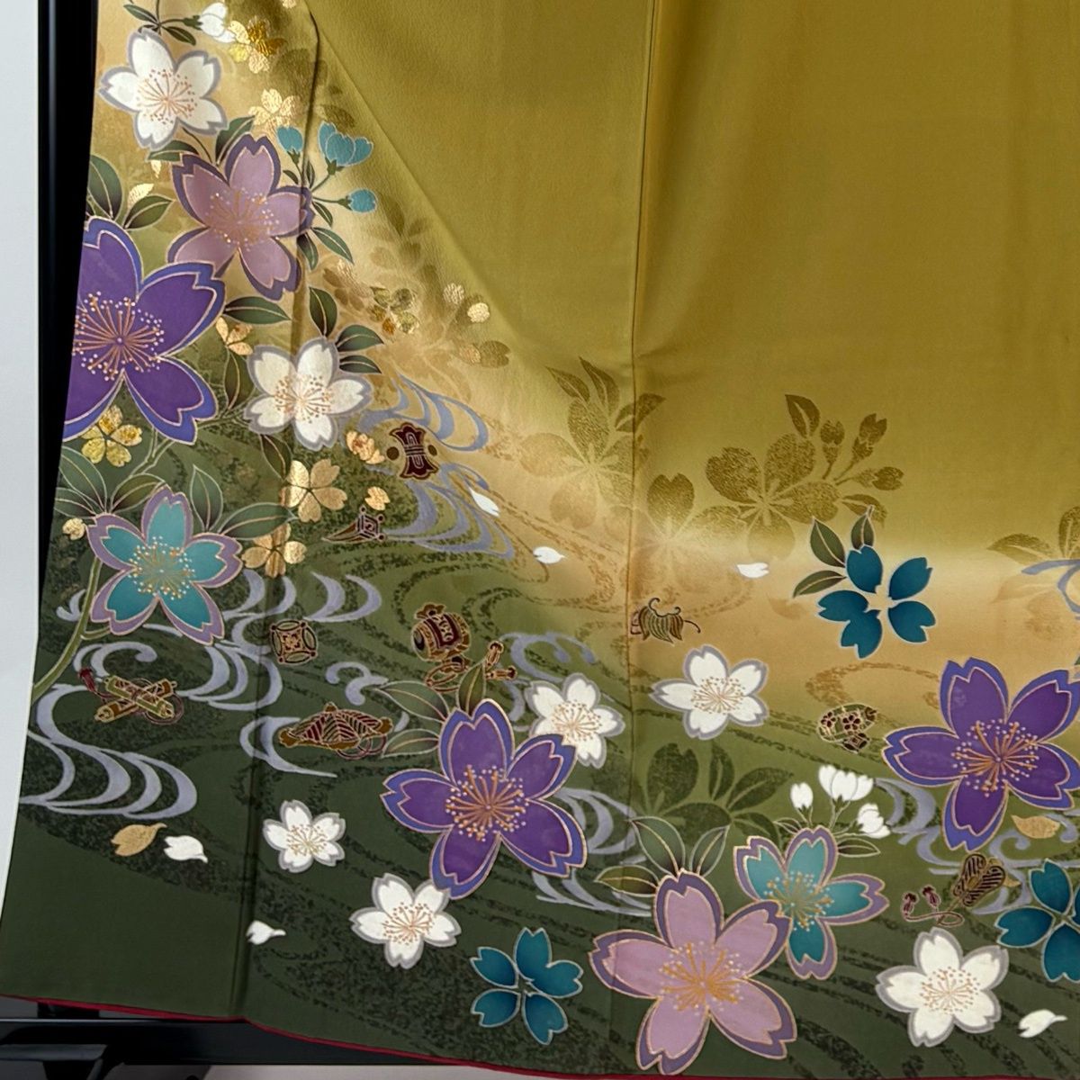 振袖 身丈160.5 cm 裄丈65 M 袷 鈴乃屋 桜 宝尽くし 金彩 ぼかし 鶯色 正絹