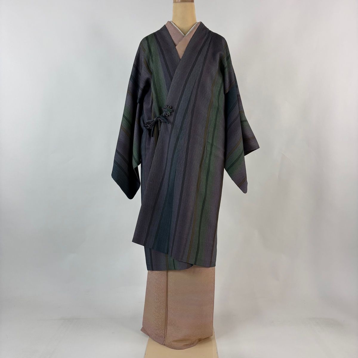 道中着 身丈106 cm 裄丈67 M 和装コート 縞 ぼかし 灰紫 正絹