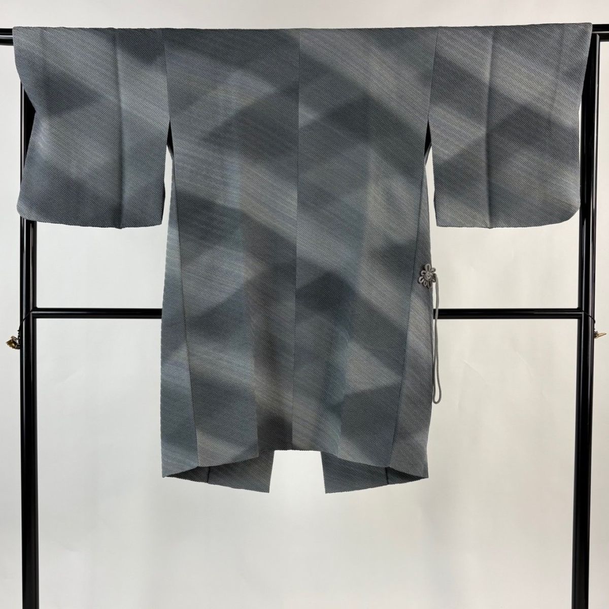 道中着 身丈102 cm 裄丈66 M 和装コート 落款 斜縞 ぼかし 灰色 正絹