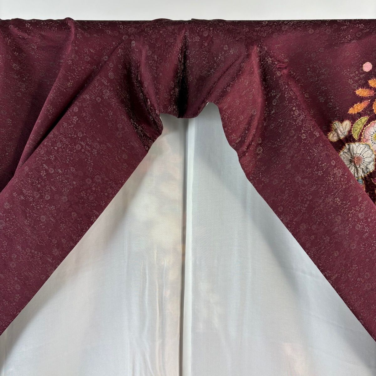  振袖 身丈166.5 cm 裄丈67.5 L 袷 徳永憲峯 落款 辻が花 金通し 金彩 えんじ色 正絹 振袖 着物