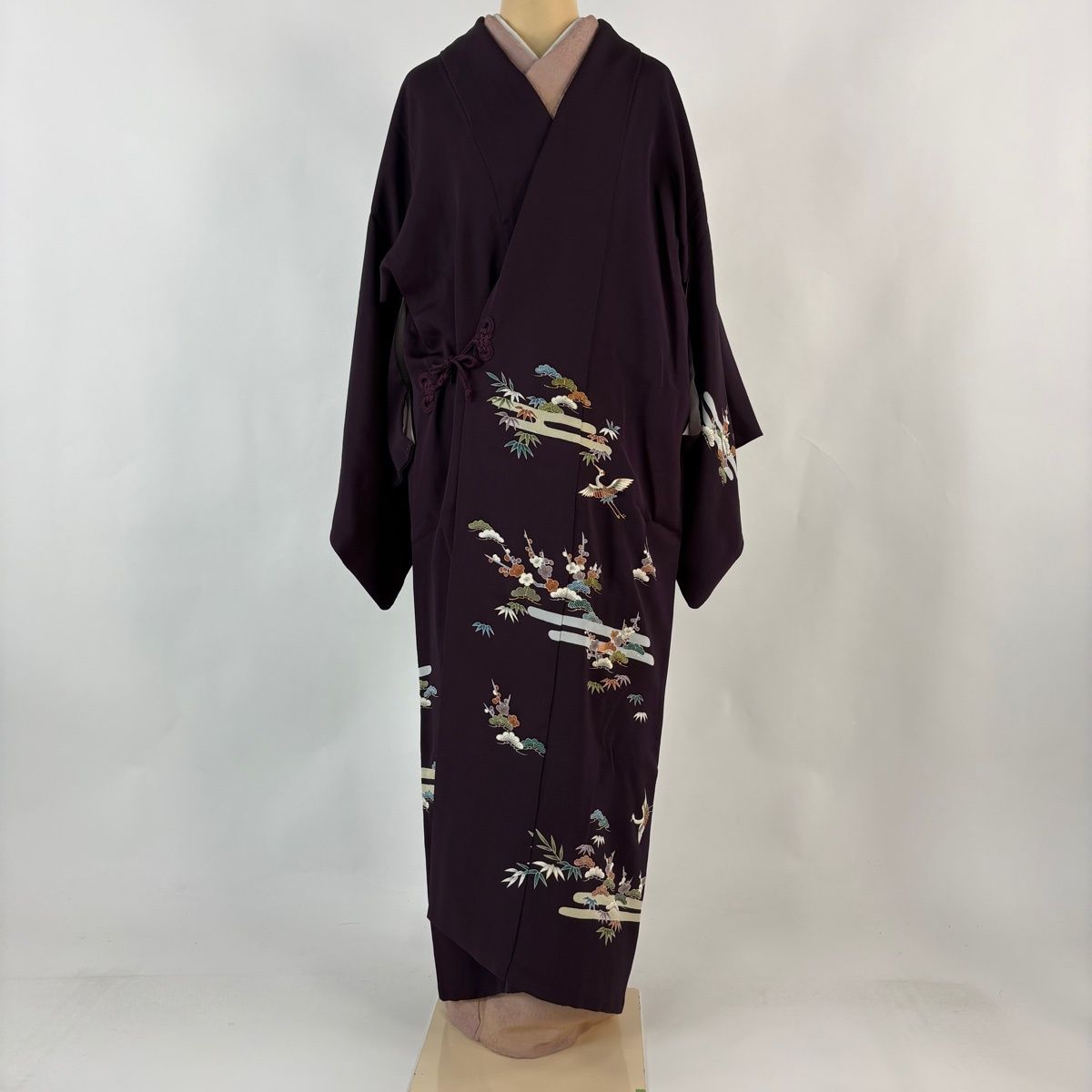 道中着 身丈134 cm 裄丈68.5 L 和装コート 松竹梅 ヱ霞 金糸 刺繍 濃紫 正絹