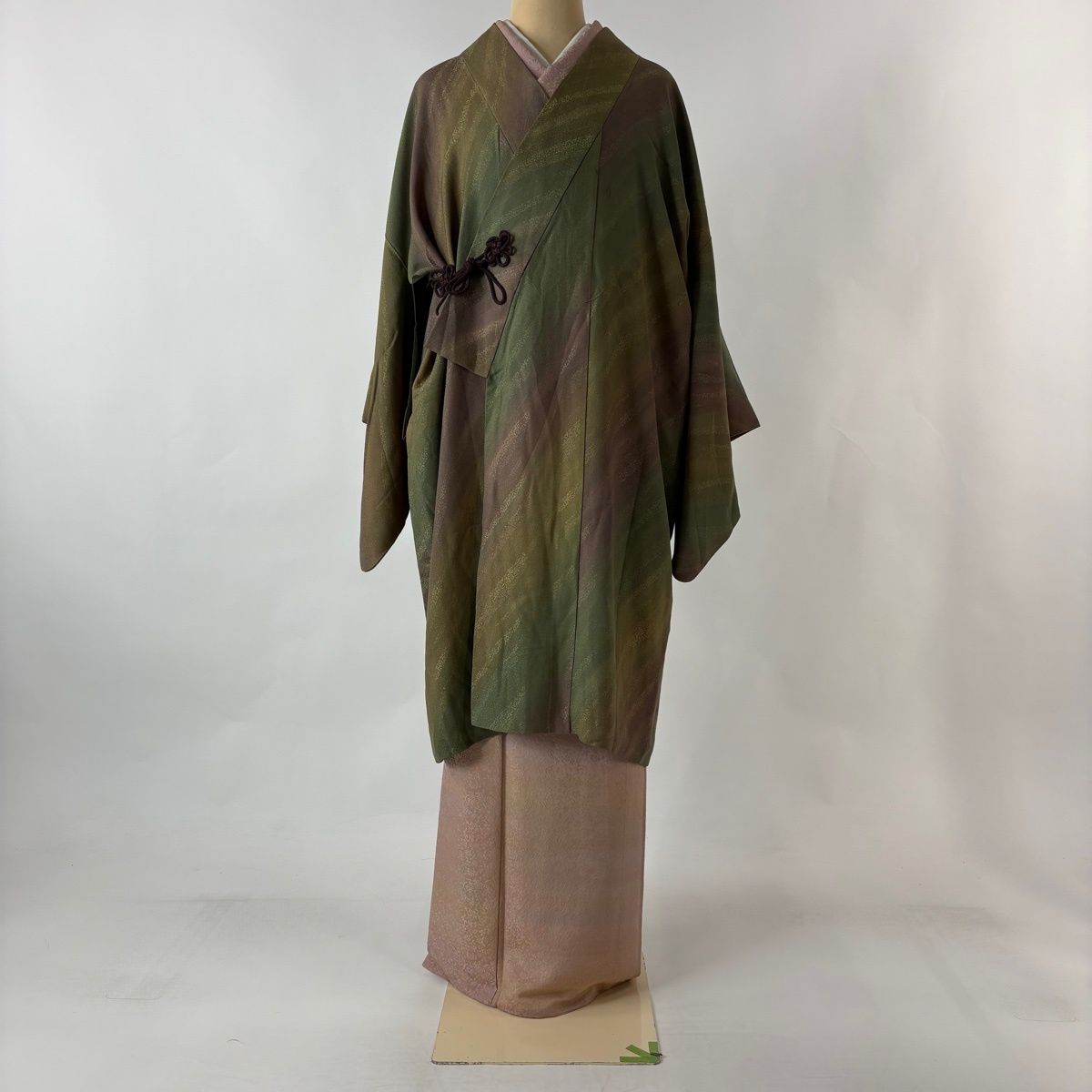 道中着 身丈101 cm 裄丈67.5 L 和装コート 着物衿 地紋 斜縞 ぼかし 茶緑色 正絹