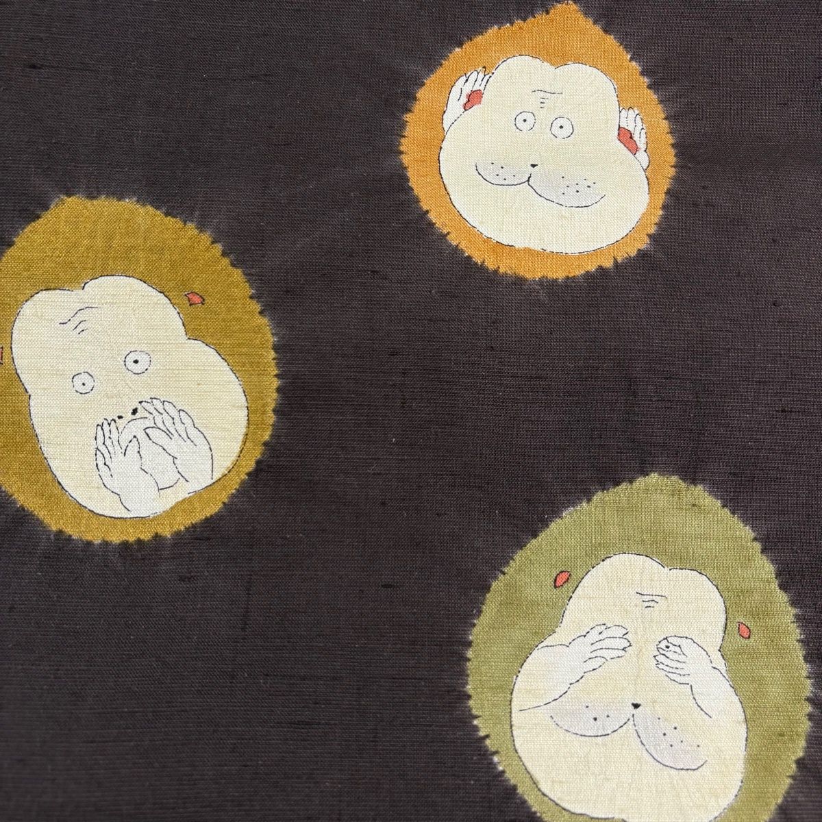 名古屋帯 青柳 落款 証紙 奇翠 手座繰り 赤城紬 草木染 山さくら 紬地 本音の三猿 絞り 焦茶色 正絹