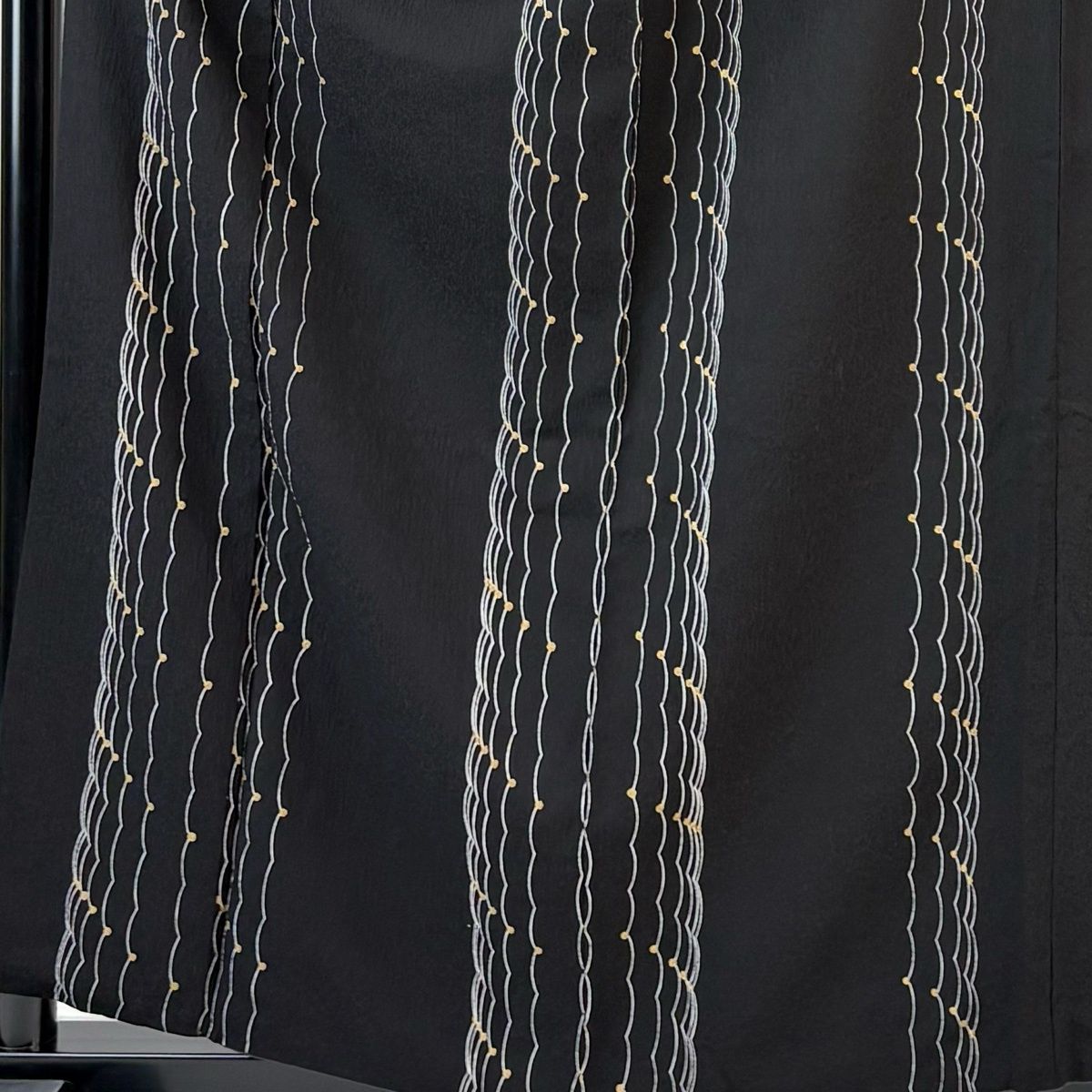 小紋 身丈159 cm 裄丈66 M 袷 草野一騎 落款 幾何学 金彩 黒 正絹