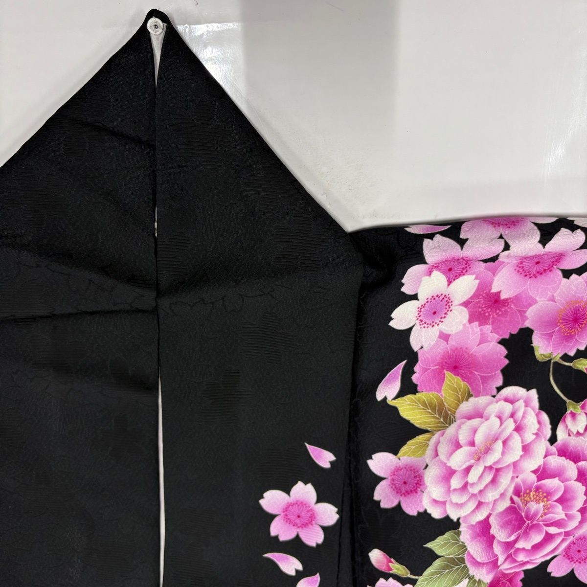 5)着物　袷　振袖　絞り　正絹　身丈170cm 仕付け糸付き 5)着物 袷 振袖 絞り 正絹 身丈170cm 仕付け糸付き