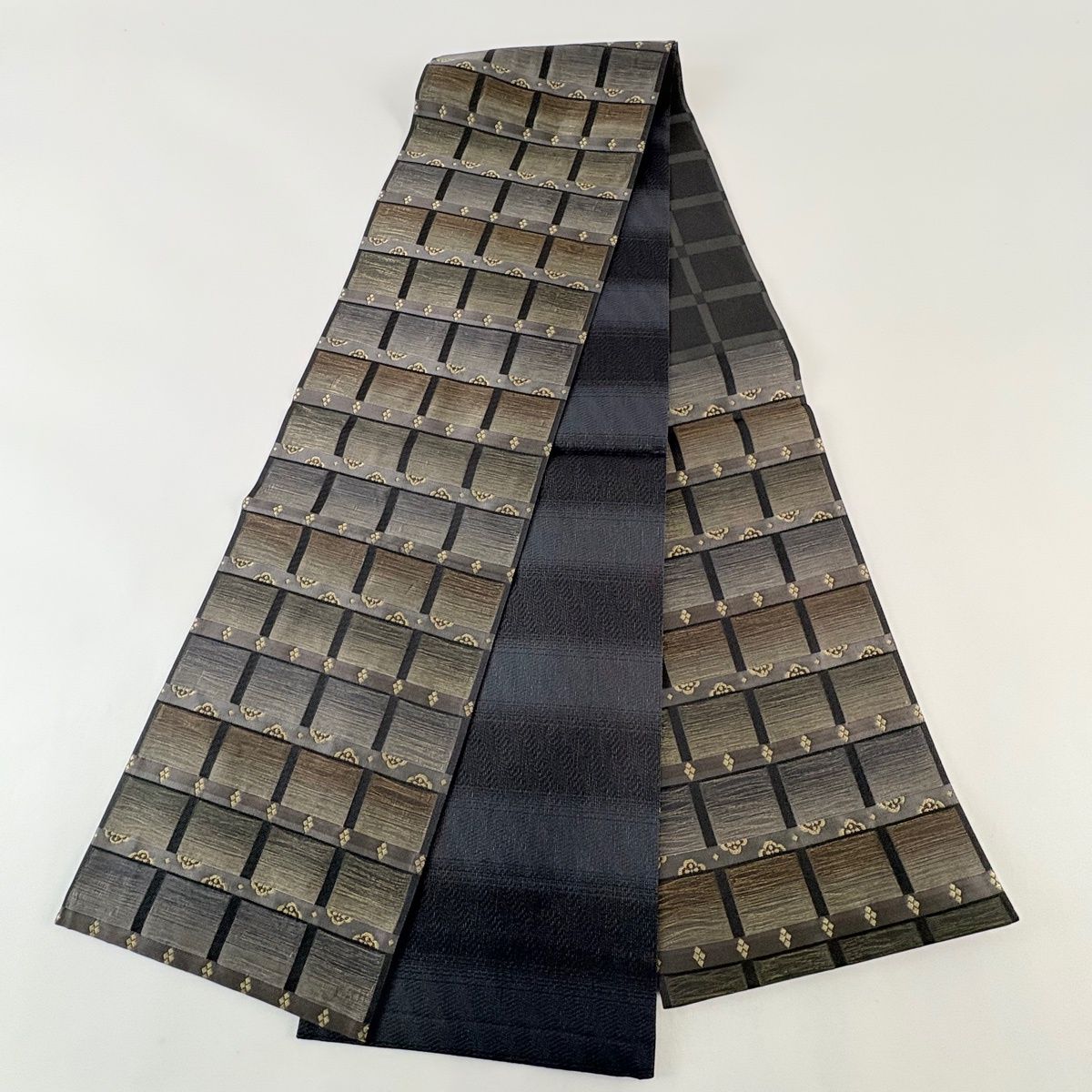  袋帯 じゅらく 落款 菱文 花 金糸 黒灰 六通 正絹 袋帯 帯