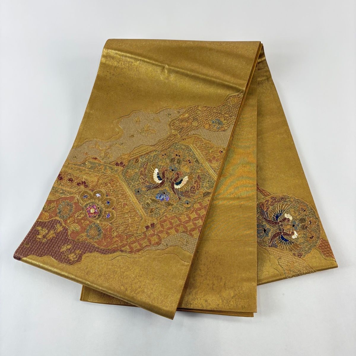 袋帯 名品 向かい鳥 華文 刺繍 螺鈿 金色 お太鼓柄 正絹 【中古