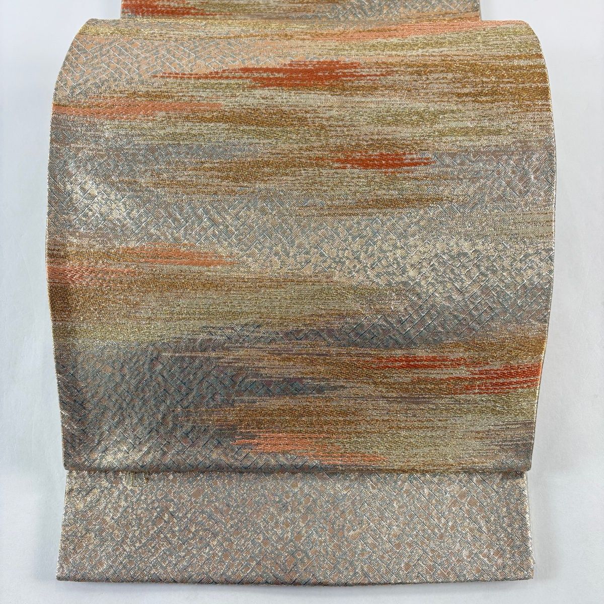 袋帯 落款 証紙 霞 幾何学模様 箔 金糸 金色 六通 正絹