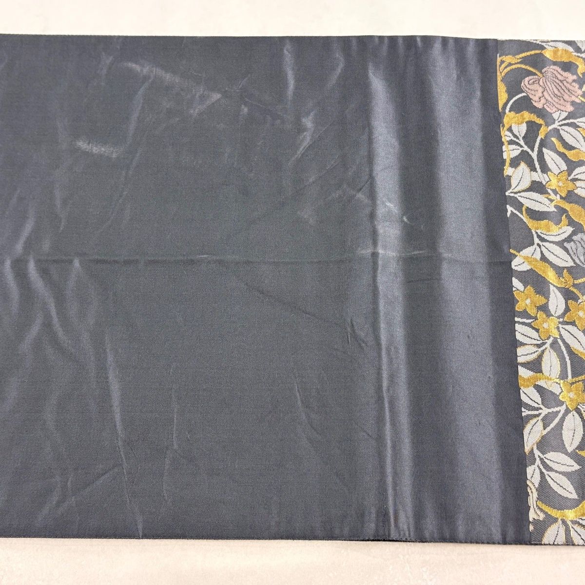  袋帯 秀品 草花 幾何学模様 箔 灰色 六通 正絹 袋帯 帯