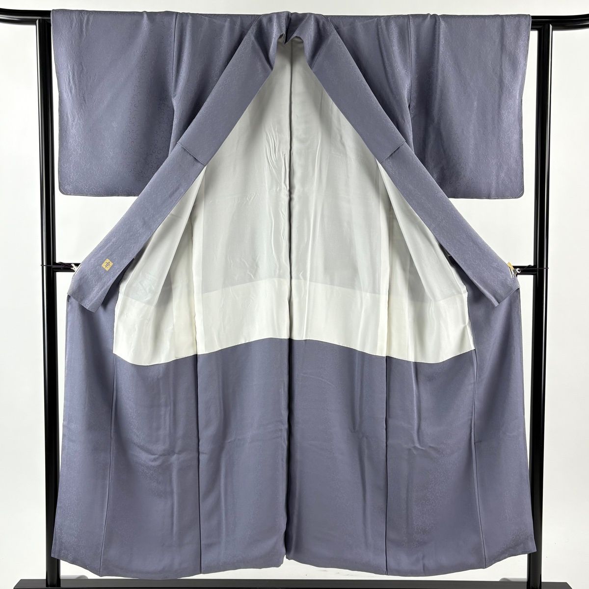 美品】 色無地 身丈150cm 裄丈63cm S 袷 花井幸子 落款 地紋 灰紫 正絹