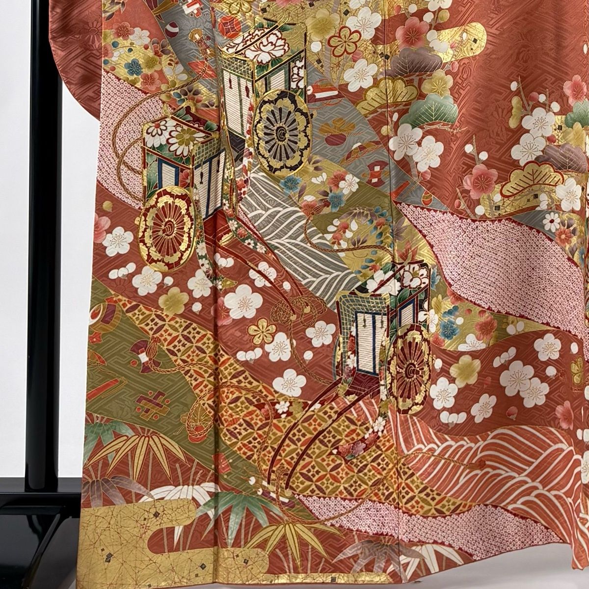 振袖 身丈167 cm 裄丈69 L 袷 御所車 宝尽くし 金糸 金彩 ピンクベージュ 正絹 秀品
