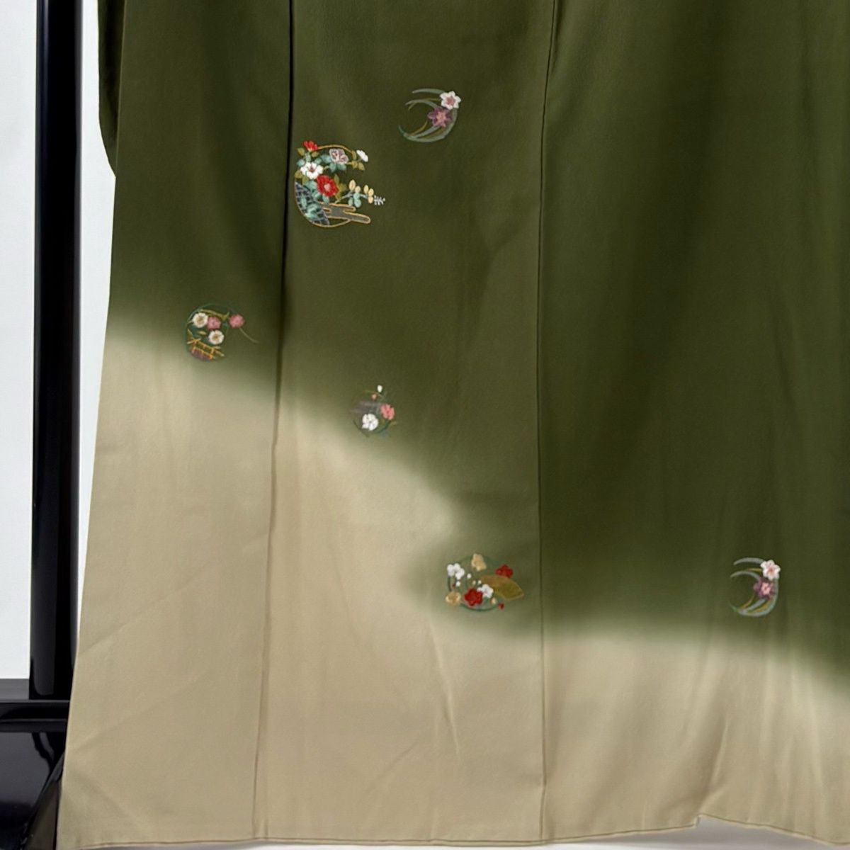 振袖 身丈166.5 cm 裄丈70 L 袷 花丸文 霞 刺繍 金銀糸 鶯色 正絹 秀品