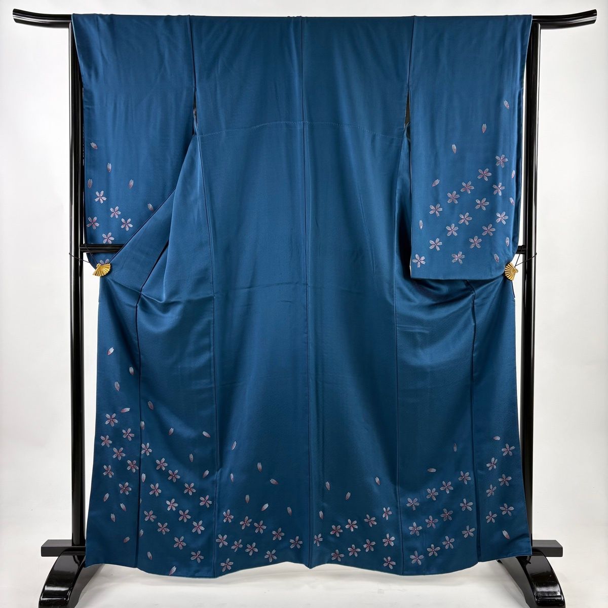 振袖 身丈163 5 cm 裄丈64 M 袷 二尺袖 桜 花びら 金彩 ラメ 藍色 正絹 秀品