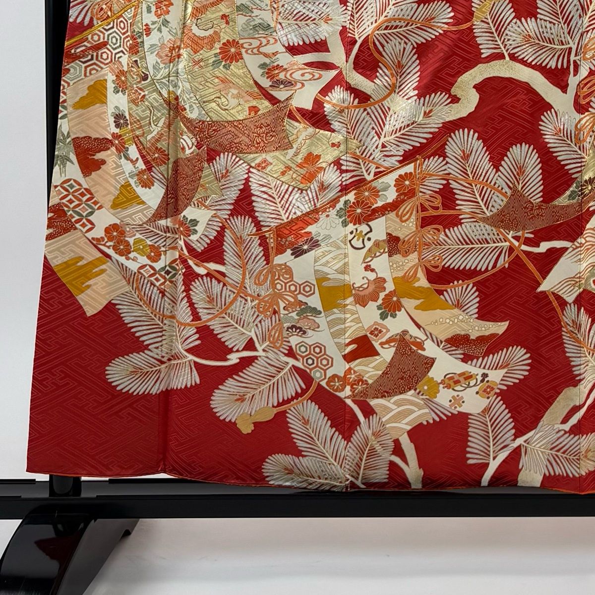 振袖 身丈158 cm 裄丈62.5 S 袷 几帳 若松 金糸 金彩 朱色 正絹 秀品