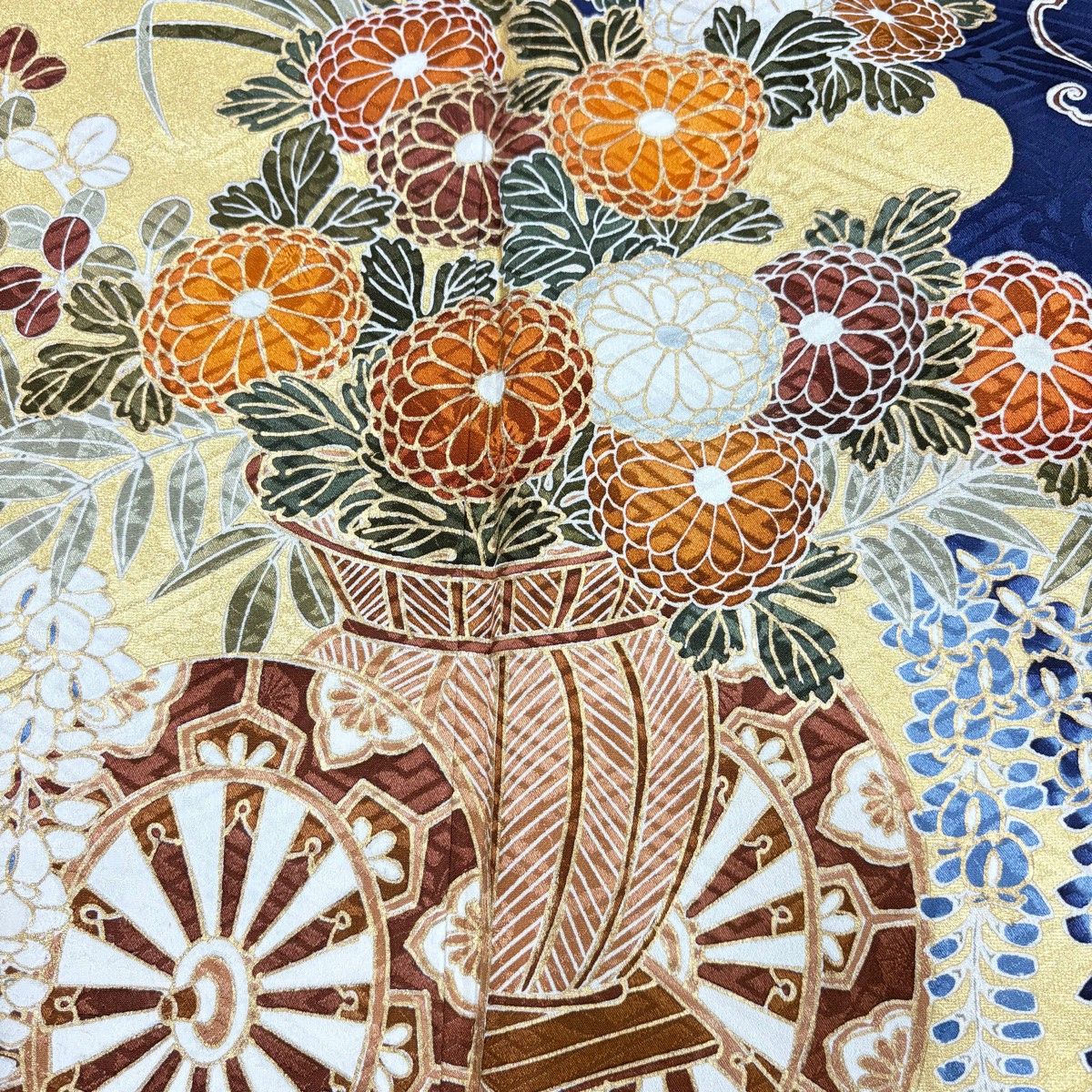  振袖 身丈158 cm 裄丈63.5 S 袷 花車 雲文 金彩 紺色 正絹 秀品 振袖 着物