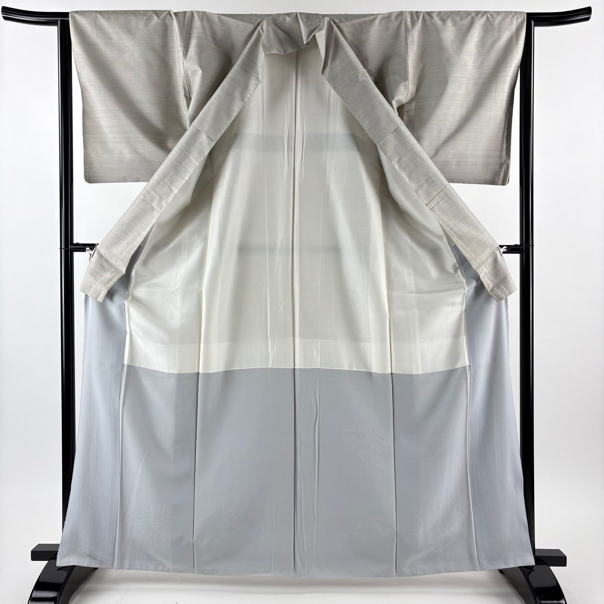  訪問着 身丈165 cm 裄丈65 M 袷 紬地 松竹梅 菊 刺繍 灰色 正絹 秀品 訪問着 付け下げ 着物