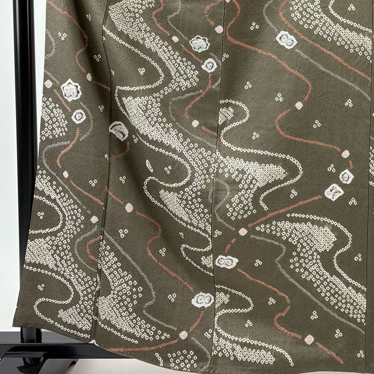 小紋 身丈161 cm 裄丈62.5 S 袷 流水 花 絞り 茶緑色 正絹 秀品