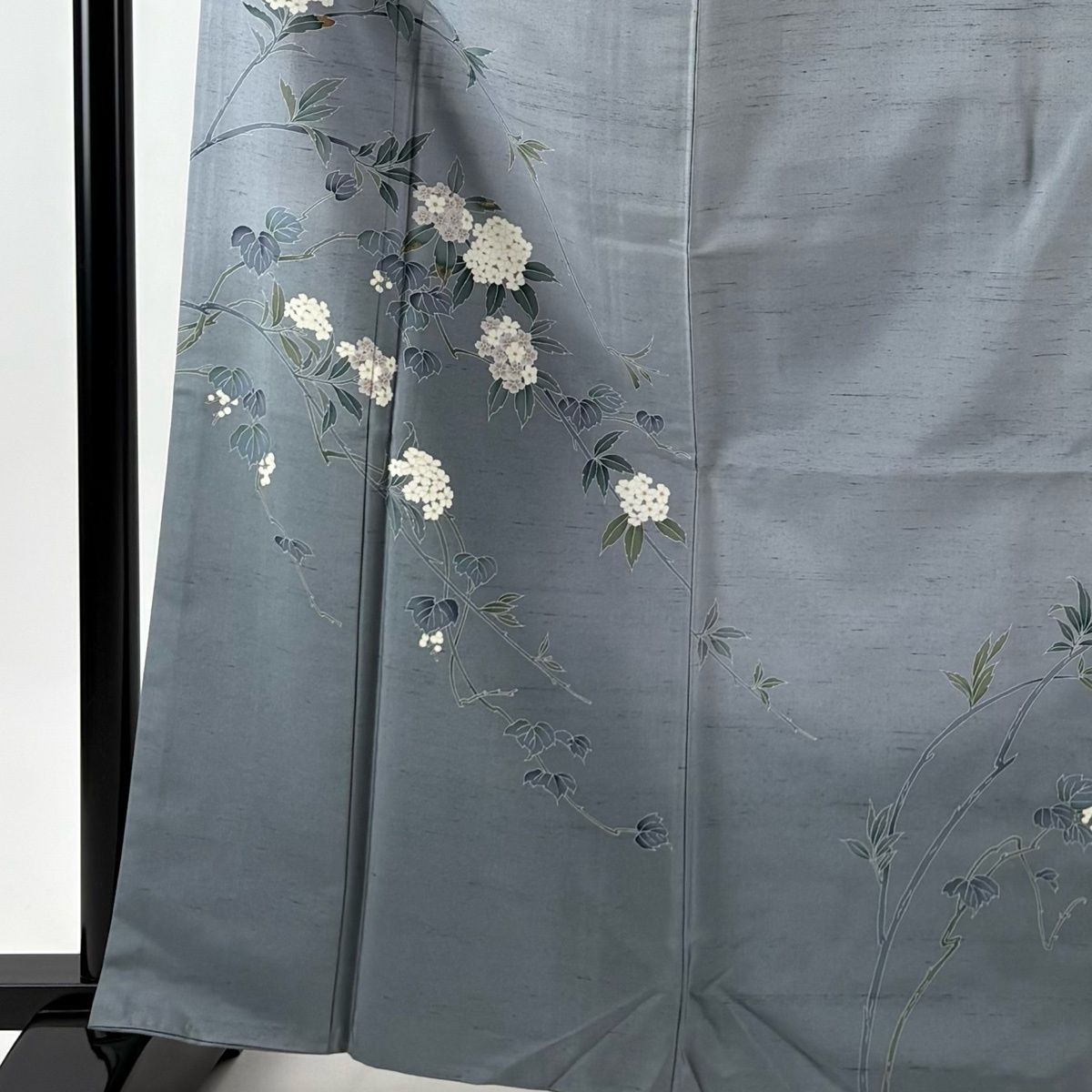 訪問着 身丈164 cm 裄丈64 M 袷 紬地 落款 枝花 ぼかし 青灰色 正絹 秀品