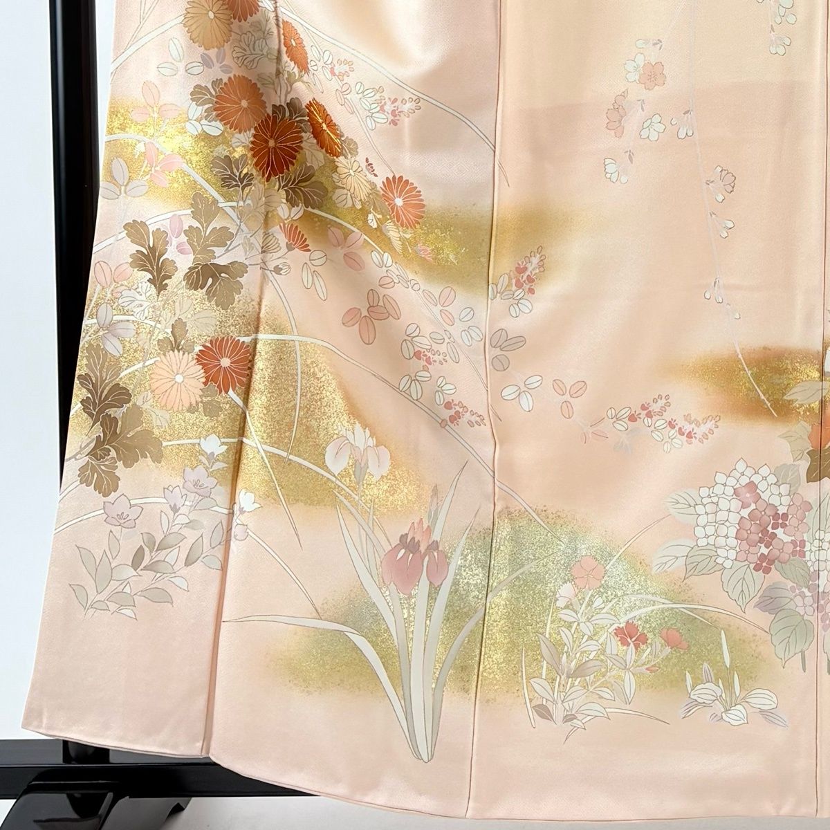 訪問着 身丈159 cm 裄丈65 M 袷 菊 萩 金糸 金彩 薄ピンク 正絹 秀品