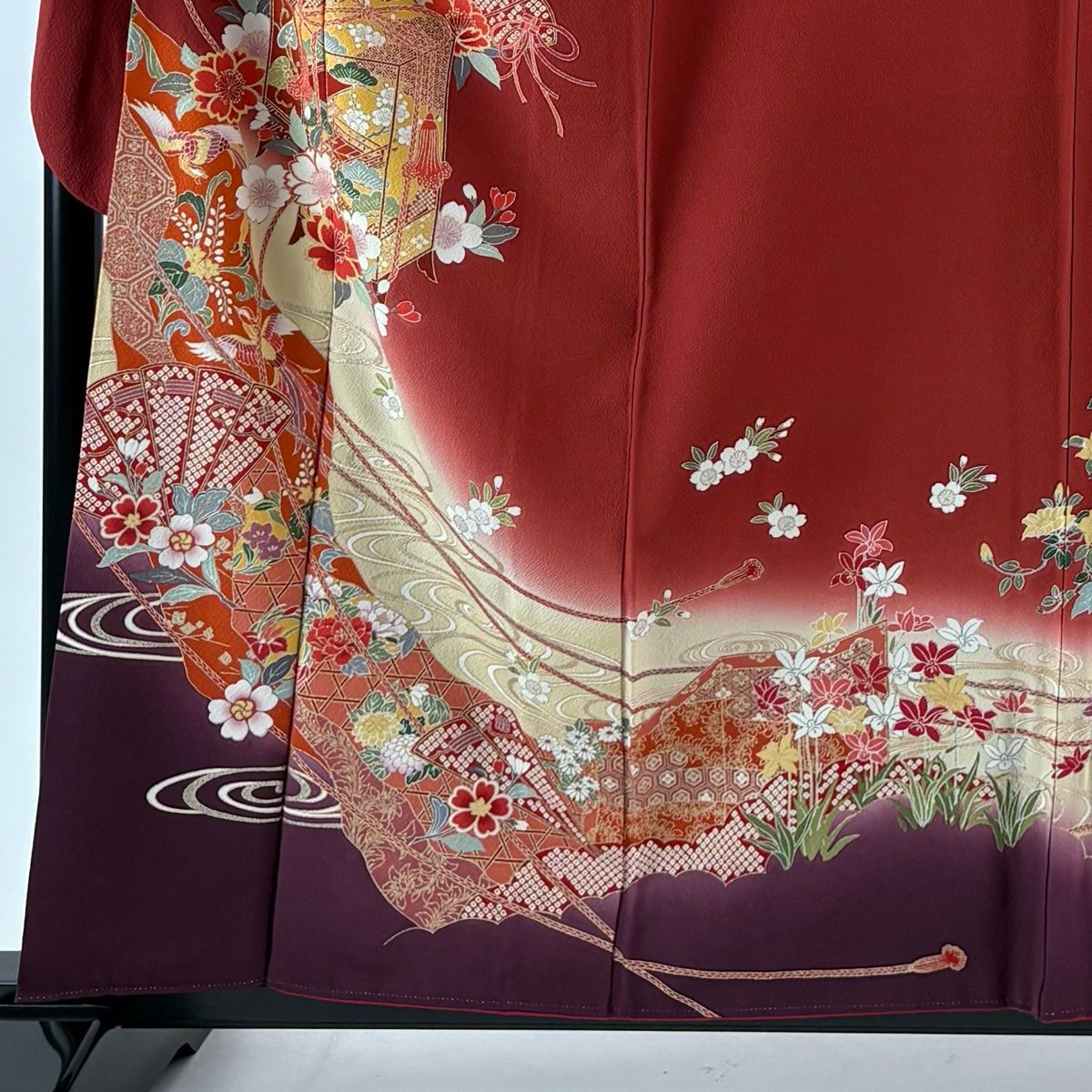 振袖 身丈159 cm 裄丈67 M 袷 貝桶 檜扇 金彩 染め分け 赤 正絹 秀品